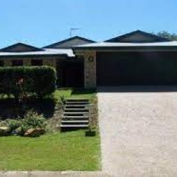 11 Larcom Rise West Gladstone