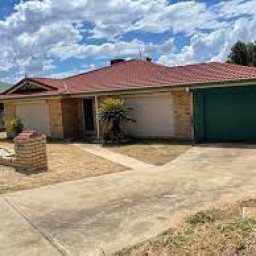 12 Jeppesen Drive Emerald Queensland