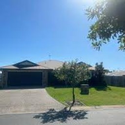 16 Halifax Place Rural View Queensland