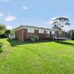 18 Flagstaff Place Waitakere City Auckland Auckland