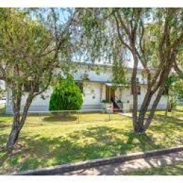 2 138 West Street Allenstown Queensland