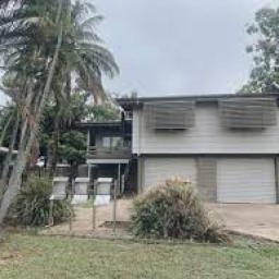 2 35 Flinders Drive Moranbah Queensland