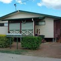 3 148 Eagle Street Longreach