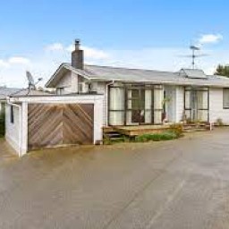 47 Gosssamer Drive Manukau City Auckland