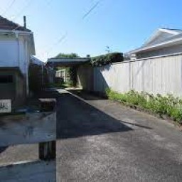 4B Ropata Crescent Boulcott Lower Hutt Wellington