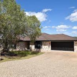 8 Wyara Close Clinton Clinton Queensland